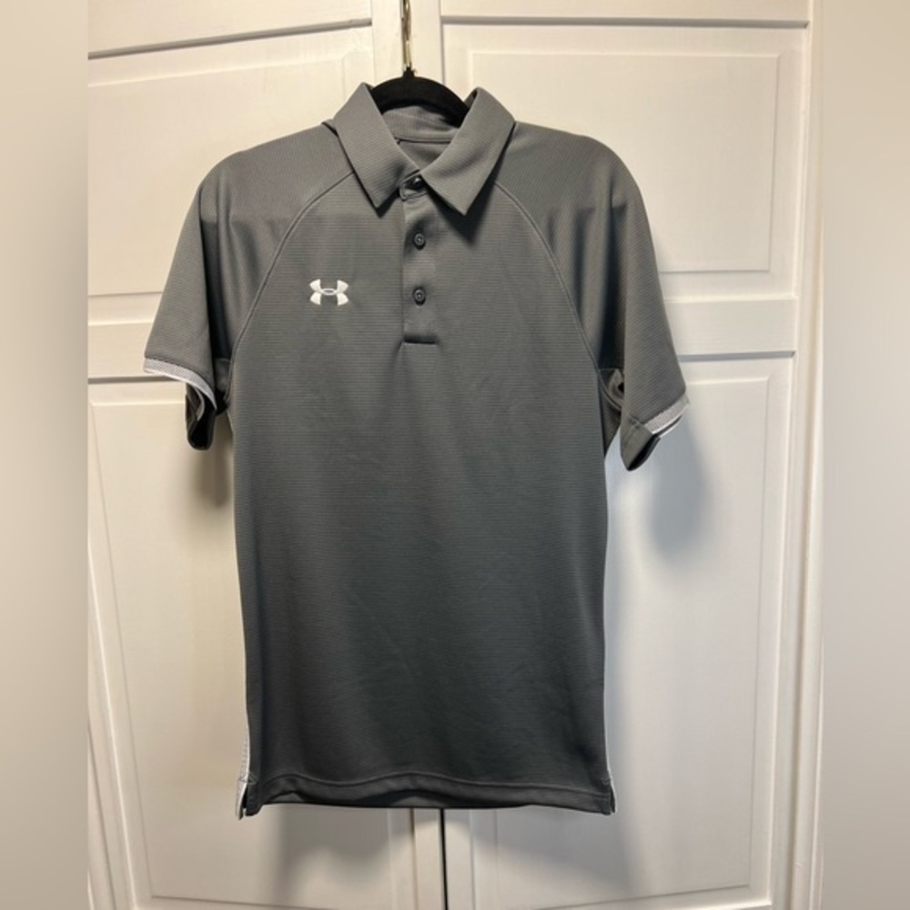 NWT Under Armour Rival Polo Shirt Size Mens Small Color Gray With White Accents